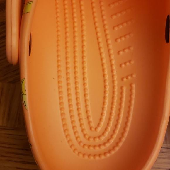 Unisex Crocs - Picture 4 of 9